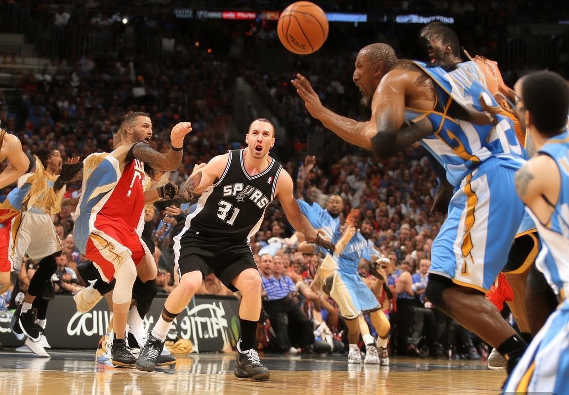 马刺掘金教练对决：战术智慧对决解析